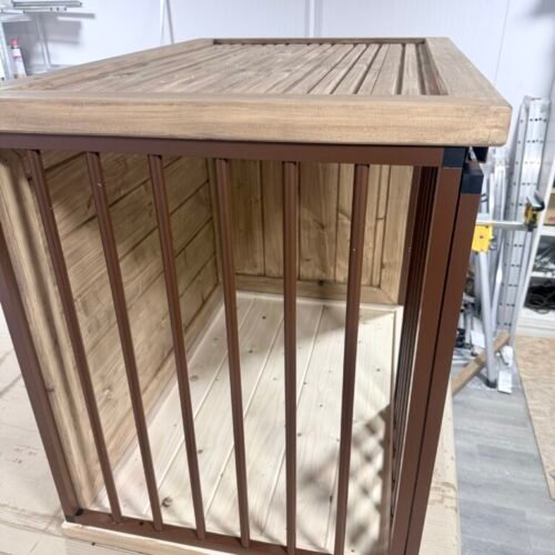 Dřevěné interiérové boxy pro psy do každého pokoje